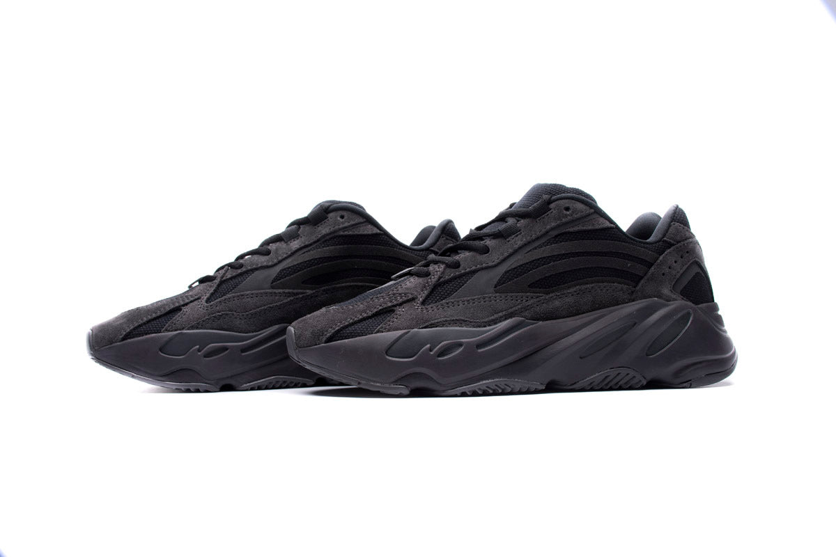 Yeezy Boost 700 v2 Vanta Reps Sneakers FU6684