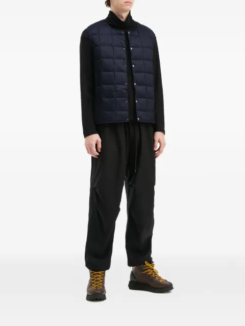 Taion quilted vest with buttons