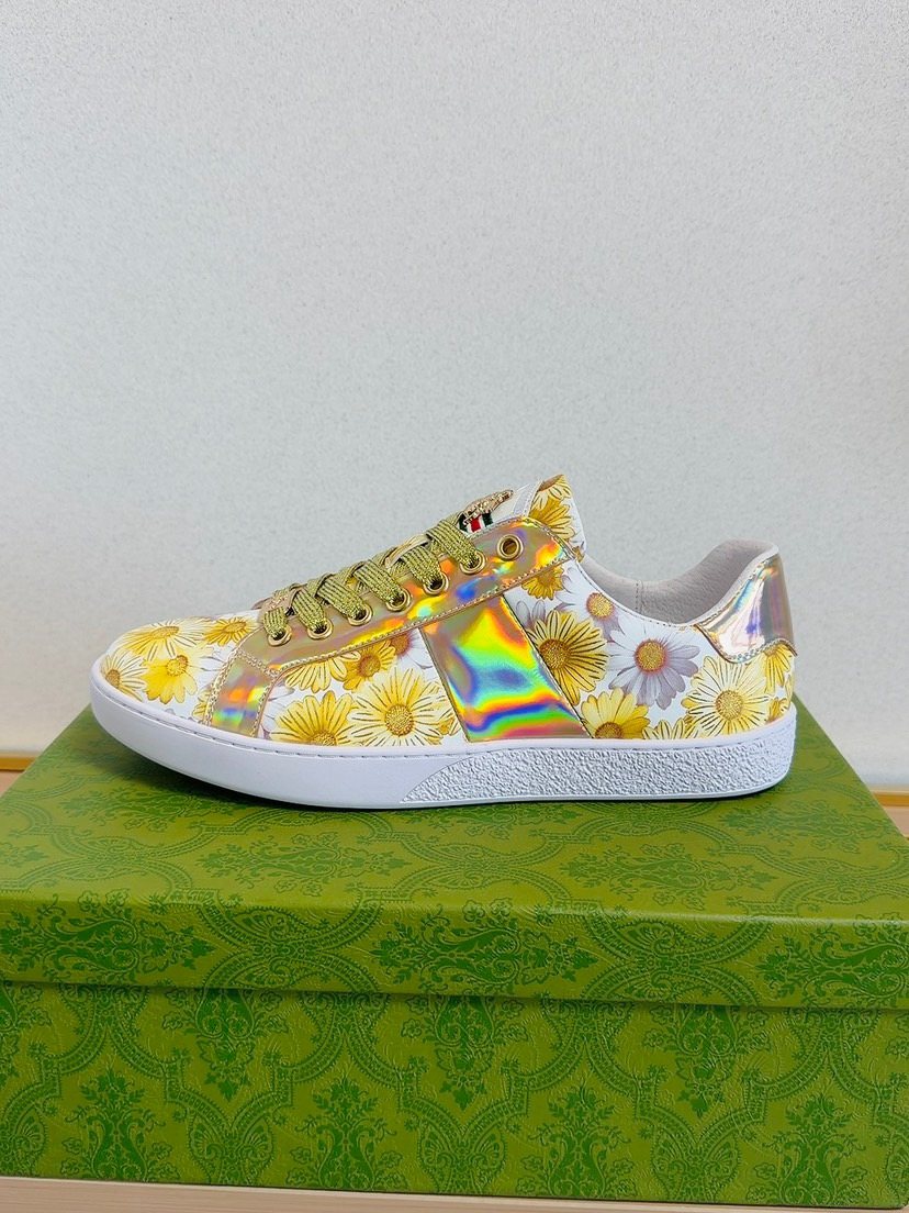 Gucci Floral Low-Top Sneakers