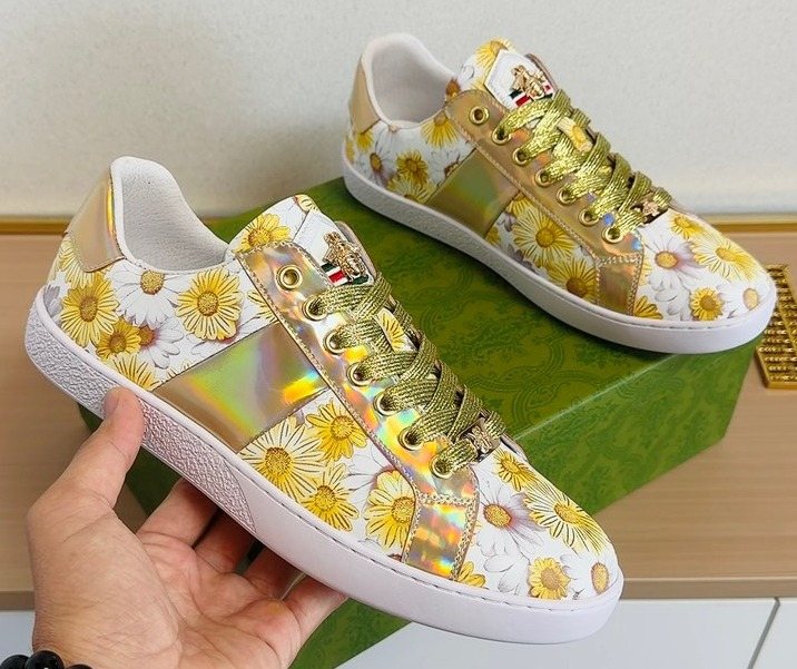 Gucci Floral Low-Top Sneakers